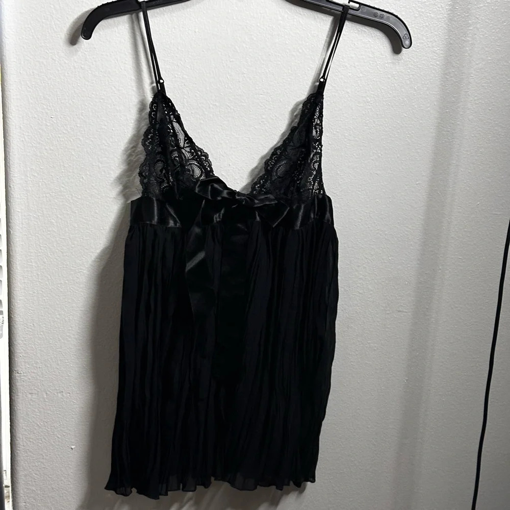 Victoria’s Secret‎ Womens Nightgown Small Black Satin Lace V Neck Spaghetti